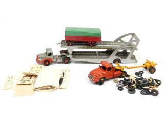 Lot 439 - DINKY TOYS (FRANCE) (5)