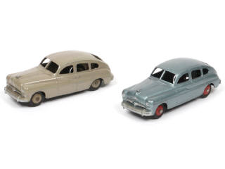 Lot 391 - DINKY TOYS (FRANCE) (2)