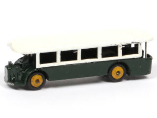 Lot 435 - DINKY TOYS (FRANCE) (1)