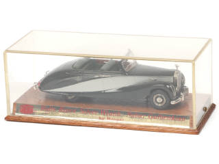 Lot 230 - FYP CREATION (FRANCE) (1)