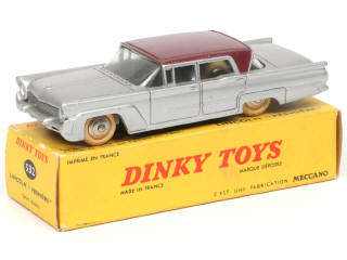 Lot 541 - DINKY TOYS (FRANCE) (1)