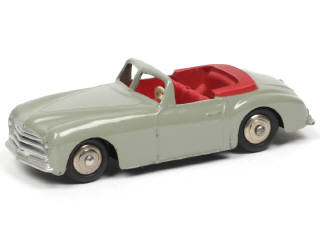 Lot 437 - DINKY TOYS (FRANCE) (1)