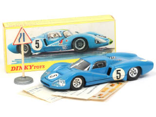 Lot 513 - DINKY TOYS (FRANCE) (1)