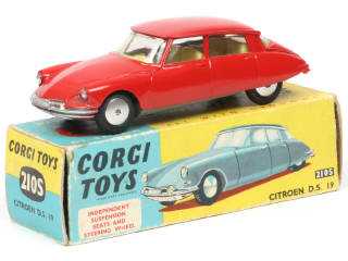 Lot 258 - CORGI TOYS (GB) (1)