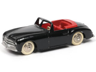 Lot 436 - DINKY TOYS (FRANCE) (1)