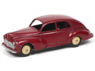 Lot 430 - DINKY TOYS (FRANCE) (1)