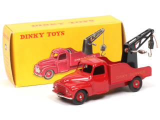 Lot 595 - DINKY TOYS (FRANCE) (1)