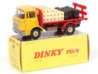 Lot 607 - DINKY TOYS (FRANCE) (1)