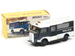 Lot 593 - DINKY TOYS (FRANCE) (1)
