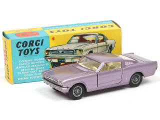Lot 270 - CORGI TOYS (GB) (1)