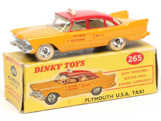 Lot 674 - DINKY TOYS (GB) (1)