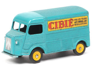Lot 589 - DINKY TOYS (FRANCE) (1)