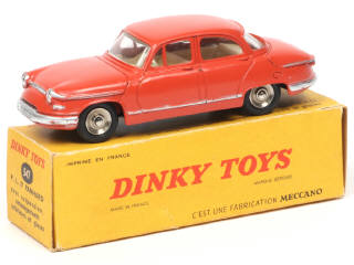 Lot 534 - DINKY TOYS (FRANCE) (1)