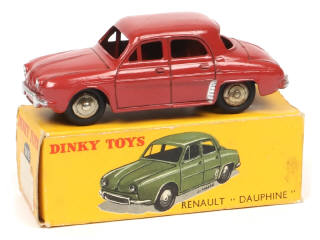 Lot 341 - DINKY TOYS (FRANCE) (1)