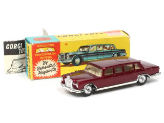 Lot 276 - CORGI TOYS (GB) (1)