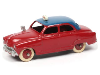 Lot 333 - DINKY TOYS (FRANCE) (1)
