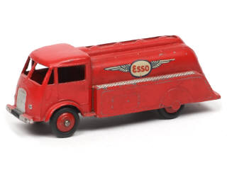 Lot 336 - DINKY TOYS (FRANCE) (1)