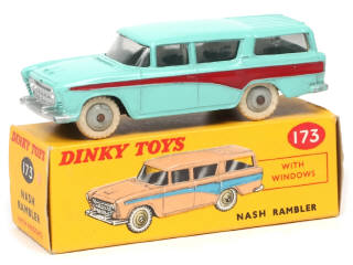 Lot 305 - DINKY TOYS (GB) (1)