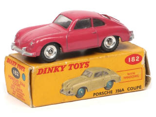 Lot 308 - DINKY TOYS (GB) (1)