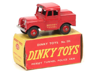 Lot 311 - DINKY TOYS (GB) (1)