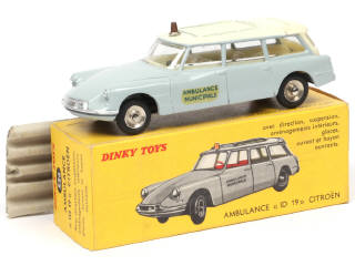 Lot 215 - DINKY TOYS (FRANCE) (1)