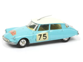 Lot 205 - CORGI TOYS (GB) (1)