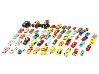 Lot 240 - DIVERS (56)