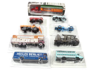 Lot 250 - HACHETTE EDITIONS (FRANCE) (9)