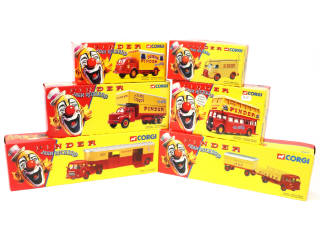 Lot 205 - CORGI TOYS (GB) (6)