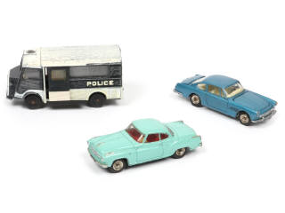 Lot 453 - DINKY TOYS (FRANCE) (3)