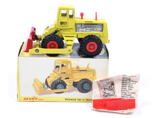 Lot 357 - DINKY TOYS (GB) (1)