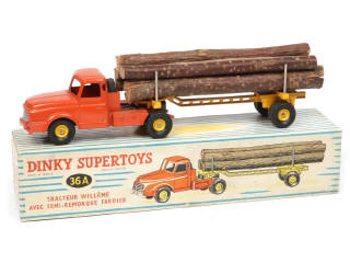 Lot 432 - DINKY TOYS (FRANCE) (1)