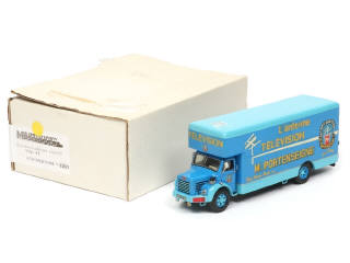 Lot 243 - MINITRUCKS (FRANCE) (1)