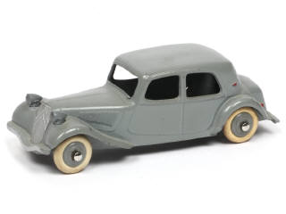 Lot 412 - DINKY TOYS (FRANCE) (1)