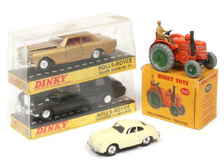 Lot 380 - DINKY TOYS (GB) (4)