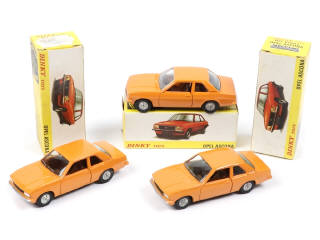 Lot 441 - DINKY TOYS (FRANCE) (3)