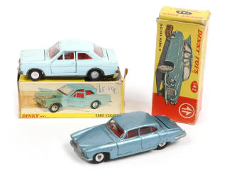 Lot 363 - DINKY TOYS (GB) (2)