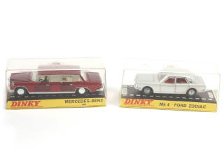 Lot 361 - DINKY TOYS (GB) (2)