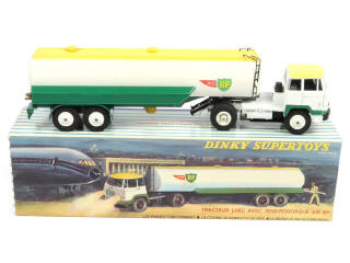 Lot 433 - DINKY TOYS (FRANCE) (1)