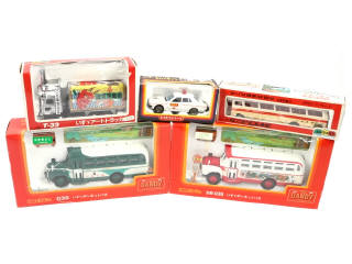 Lot 197 - DIVERS (JAPON) (5)