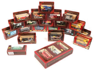 Lot 203 - MATCHBOX - MODELS OF YESTERYEAR (GB) (21)