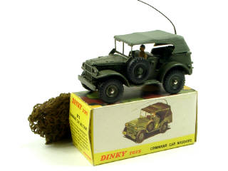 Lot 759 - DINKY TOYS FRANCE (1)