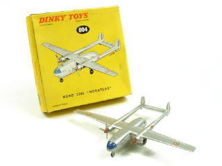 Lot 459 - DINKY TOYS FRANCE (1)