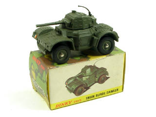 Lot 758 - DINKY TOYS FRANCE (1)