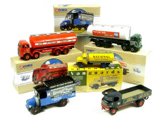 Lot 591 - CORGI TOYS & VANGUARDS (5)