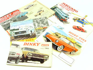 Lot 642 - MECCANO & DINKY TOYS FRANCE (5)