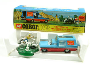 Lot 572 - CORGI TOYS (GB) (1)