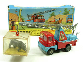 Lot 576 - CORGI TOYS (GB) (1)