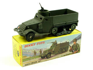 Lot 755 - DINKY TOYS FRANCE (1)