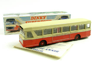 Lot 796 - DINKY TOYS FRANCE (1)
